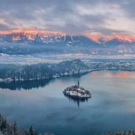 Апартаменты Apartma Mountain Dreams Near Triglav National Park And Kranjska Gora Мойстрана